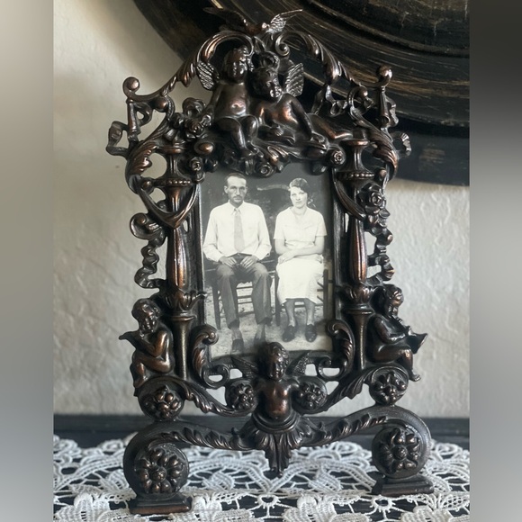 Victorian Ornate Cast Iron Mirror-Antique Cast Iron 14.25" x 9" Cherubs frame - Picture 2 of 7